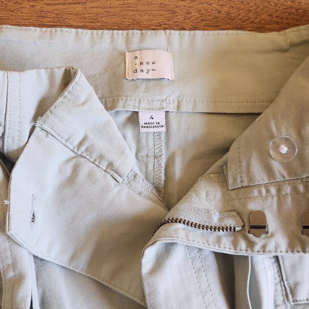 Wide Leg Womens pants size 4 - Target